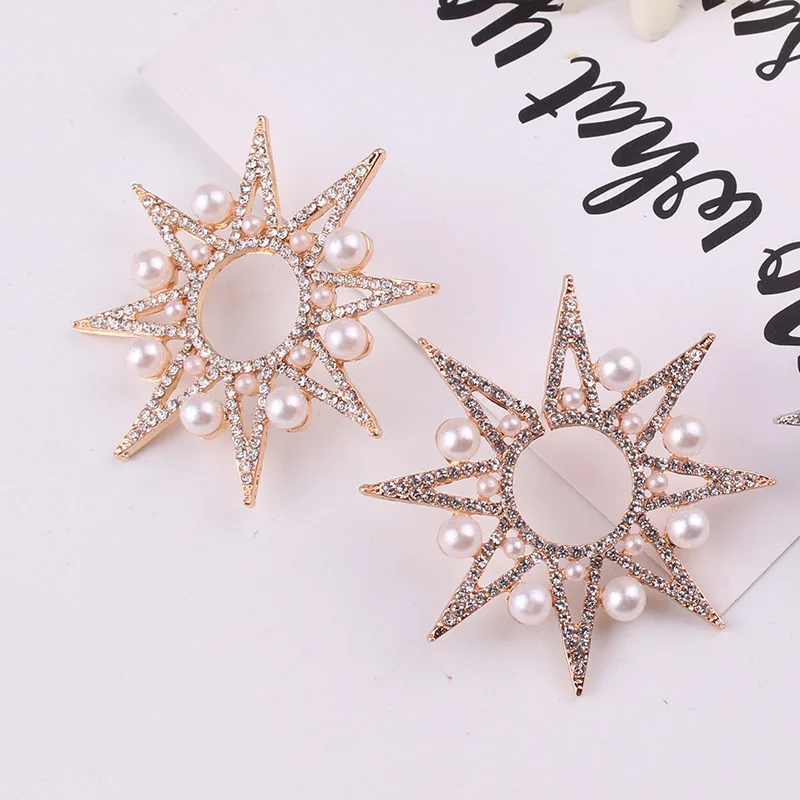 

LUBOV Luxury Anise Star Stud Earrings Colorful Rhinestone Imitation Pearl Decoration Women Piercing Earrings Christmas Gift 2019