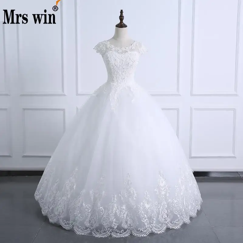 

Luxury Ball Gown Wedding Dresses 2019 Off Shoulder Short Sleeve Red Wedding Gowns Plus Size Lace Appliques Wedding Bridal Dress