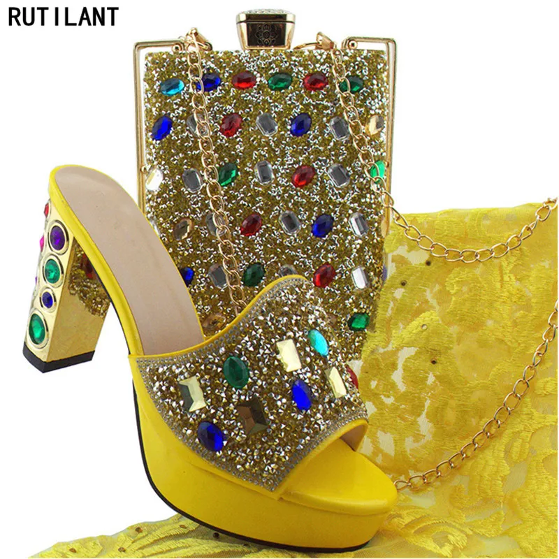 Italiaanse Schoenen en Tassen Schoenen met Tas Set Versierd met Strass Schoen en Tas Set voor Party In vrouwen Zonder Kant! Italiaanse Schoenen en Tassen Schoenen met Tas Set Versierd met Strass Schoen en Tas Set voor Party In vrouwen Zonder Kant!