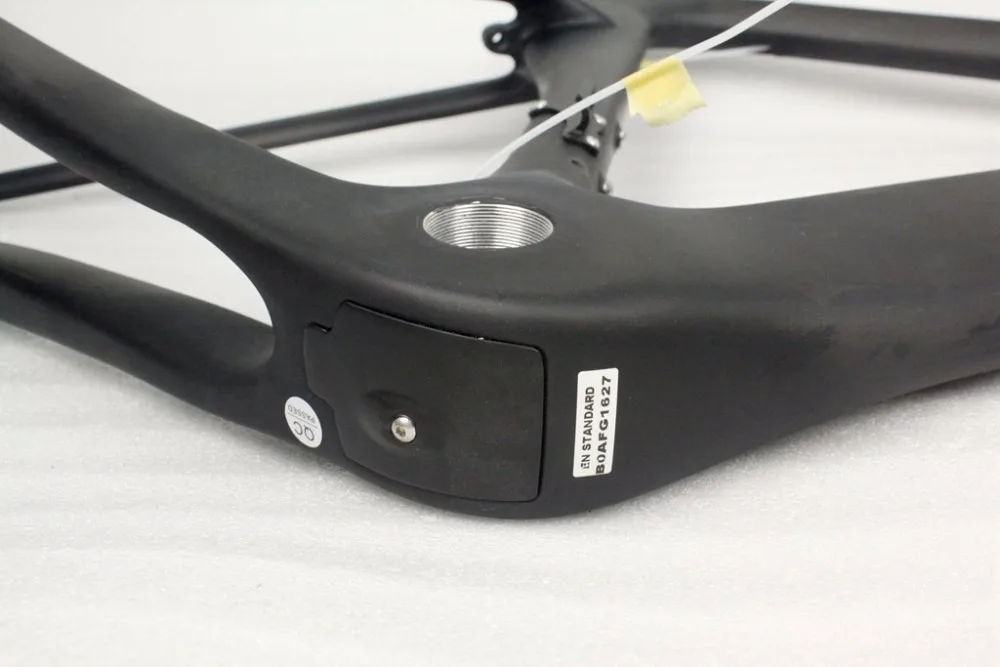 Cheap 2018 new bike frame carbon road bike Ceccotti c12-1red /white T1000 Carbon 700C wheels 22 Cheap 2018 new bike frame carbon road bike Ceccotti c12-1red /white T1000 Carbon 700C wheels 22