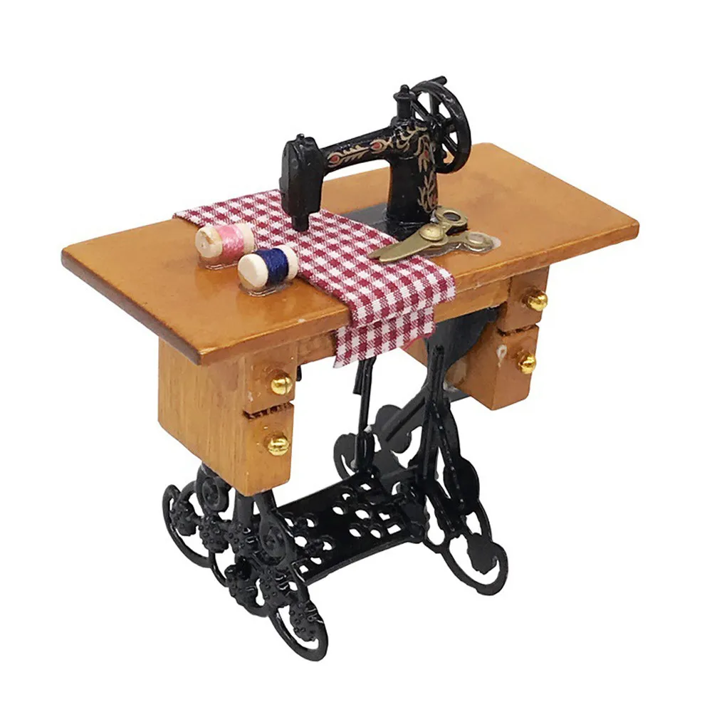 

1:12 Dollhouse Miniature Furniture Mini Sewing Machine with Thread For Wooden Dollhouse Furniture Doll House Accessories