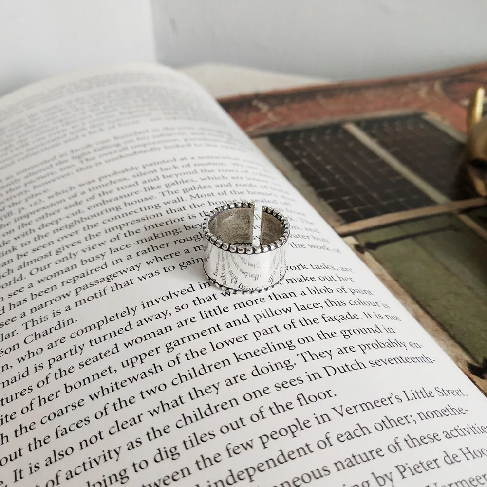 Elegant Silver Ring