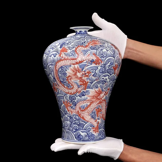 Qing Qianlong hand-painted blue and white glaze Red Sea water five dragons vase meiping antique porcelain 1