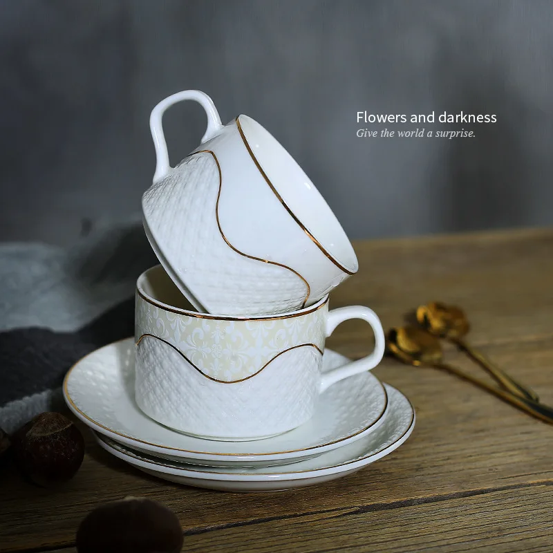 

Nordic Concise Style Bone China Coffee Cup Saucer Sets Tea Cup Tazas Creativas Copos Trace Gold Relief Tasse Vasos De Plastico