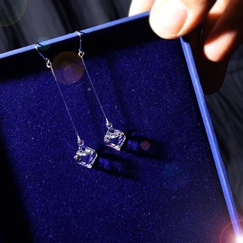 

Super beauty! Simplicity! Light and clear white crystal earrings earrings all-match fashion gounv long ear