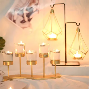 

Metal Transparent Glass Candlestick Holder Wedding Table Decor Portacandele in vetro ferro battuto europeo BDF99
