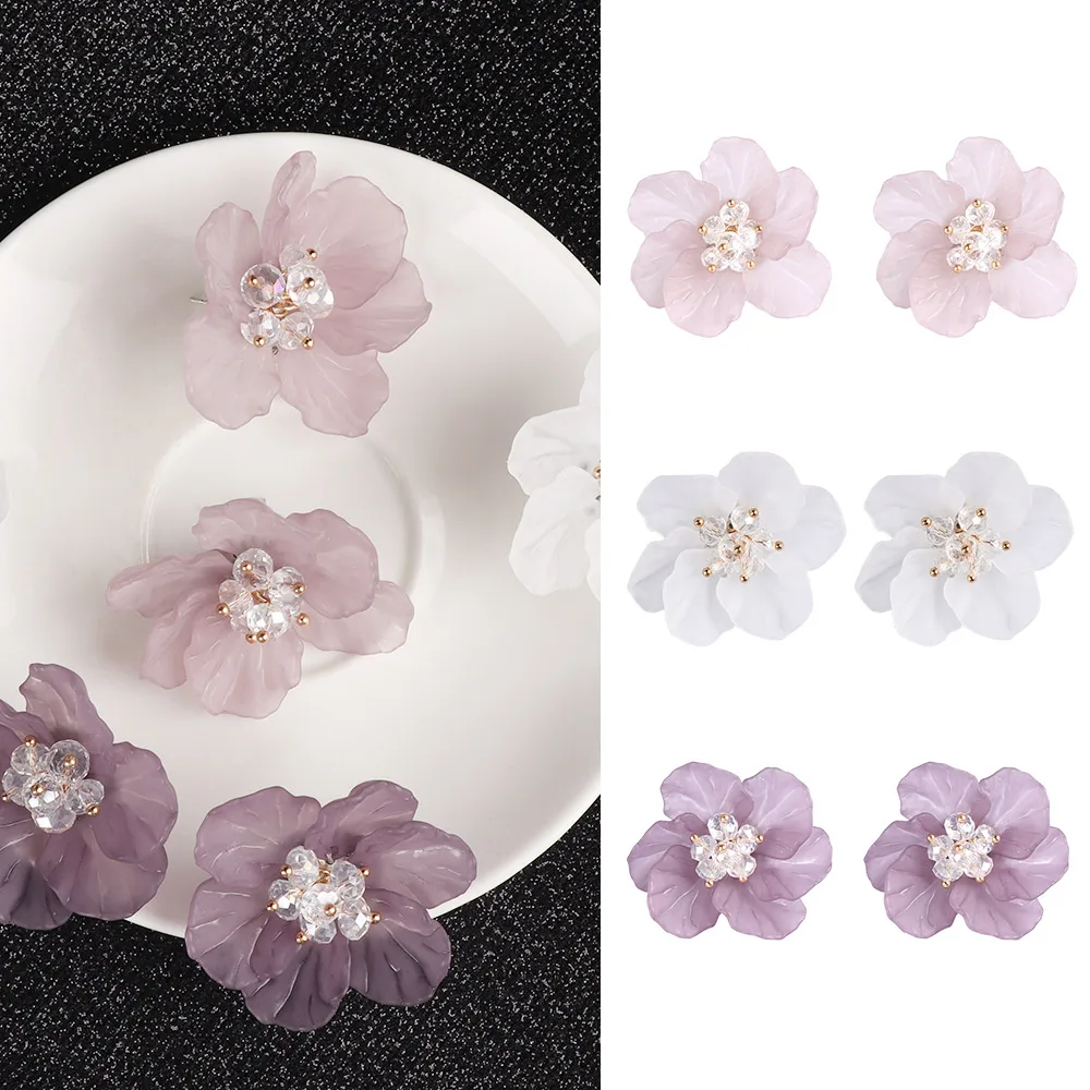

1 Pair Trendy Women Petals Acrylic Crystal Big White Camellia Flower Stud Earrings Charm Jewelry Fashion Acessories