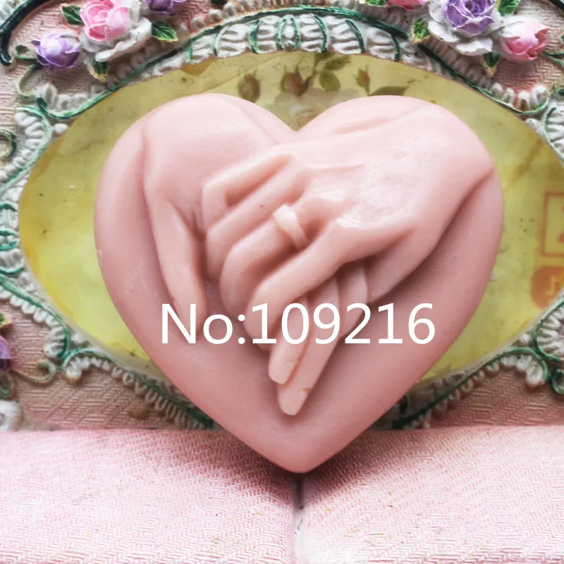 

New Product!!1pcs Lovely Hand in Hand (zx321) Food Grade Silicone Handmade Soap Mold Crafts DIY Mould