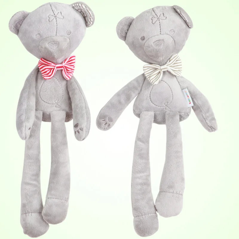 

Baby bear can comfort the plush toys and keep the hair off.