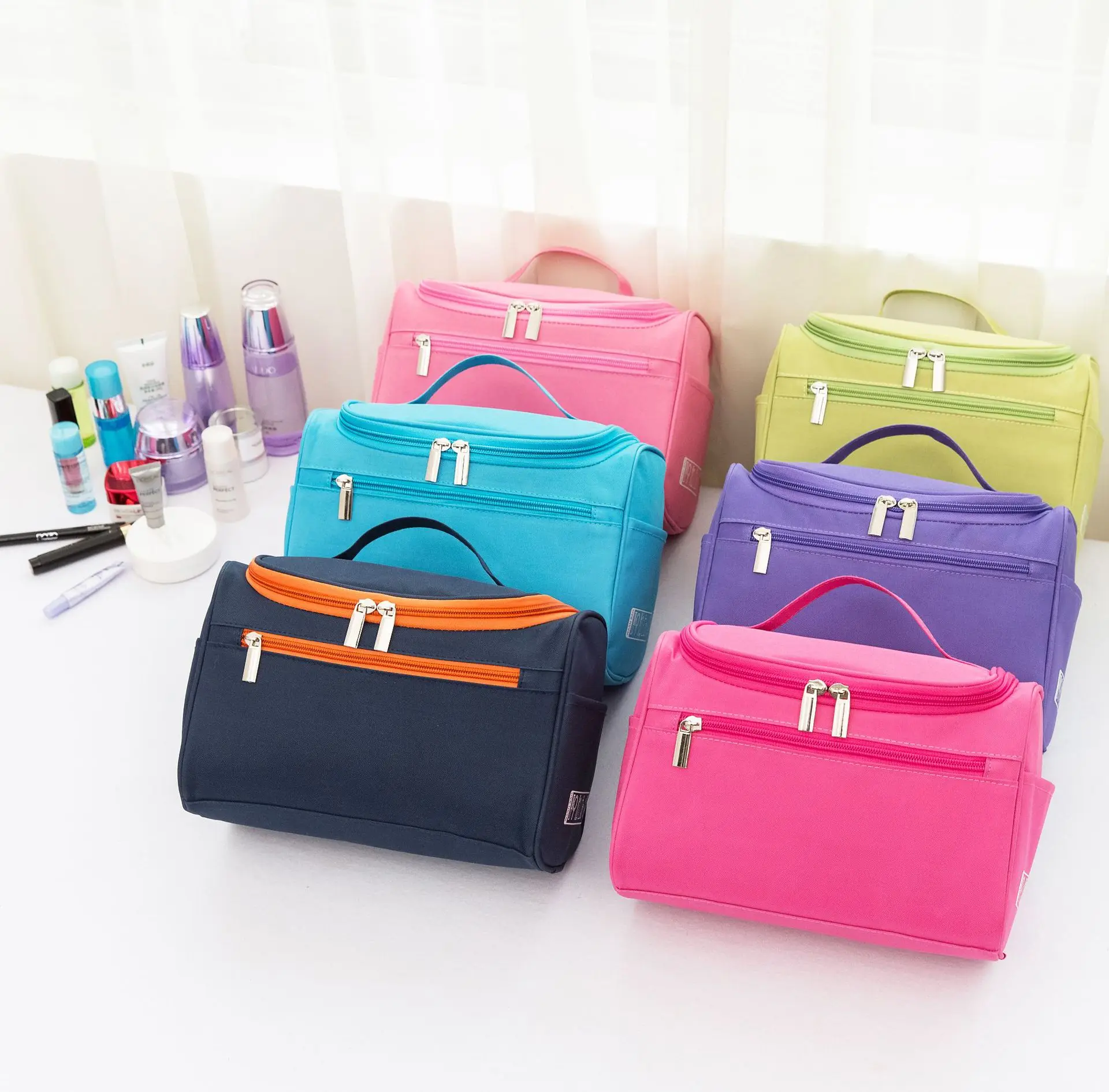 New Waterproof Hanging Makeup Bag Nylon Travel Organizer Cosmetic Bag For Women Necessaries Make