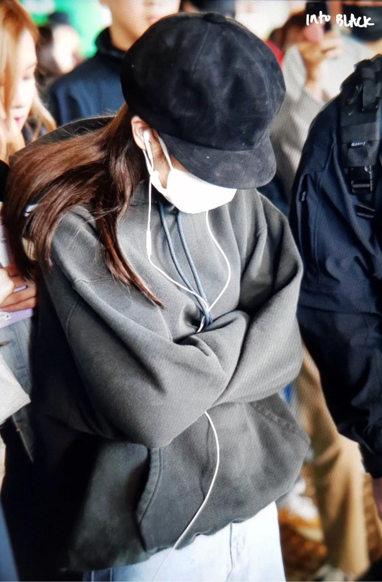 

kpop Blackpink JENNIE same 2019 autumn winter warm Suede hat women fashion hat female korean streetwear Harajuku wind loose caps