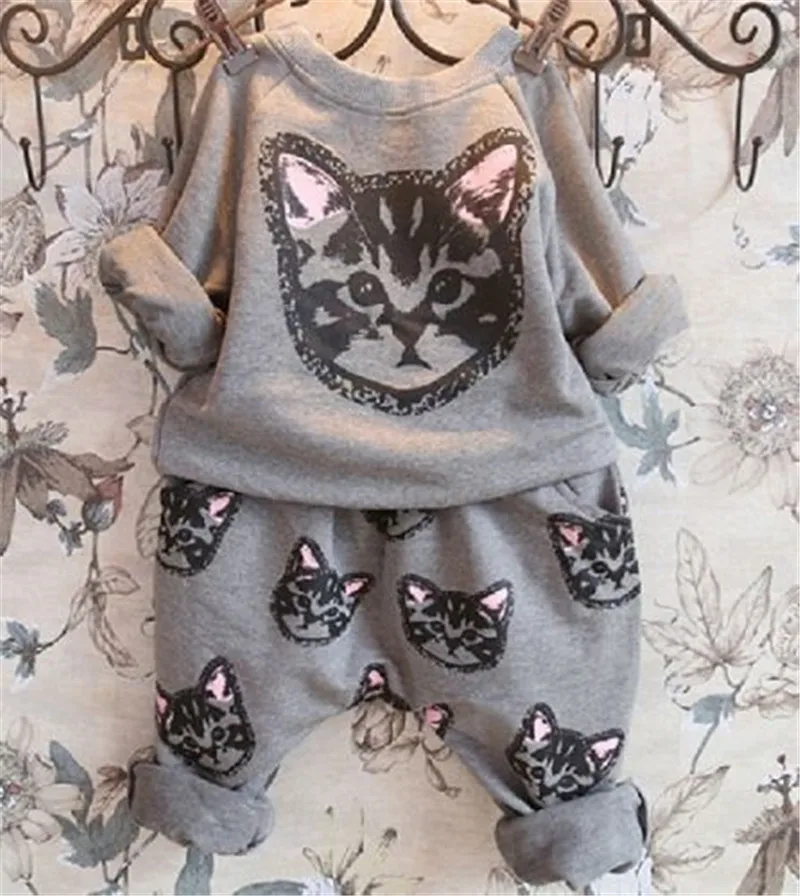 Новые поступления одежда для маленьких девочек комплекты принт с милой мордашкой кота топы и повседневные штаны из хлопка комплекты из