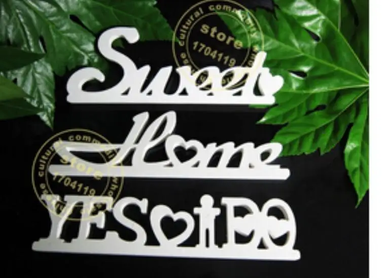 

Beautiful Standing Conjoined LOVE Wood carving Wooden White Letters Alphabet Alphanumeric Wedding Birthday decoration Party Gift