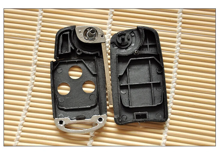 Suabru Forester Legacy Modified key shell 3 Buttons  (10)