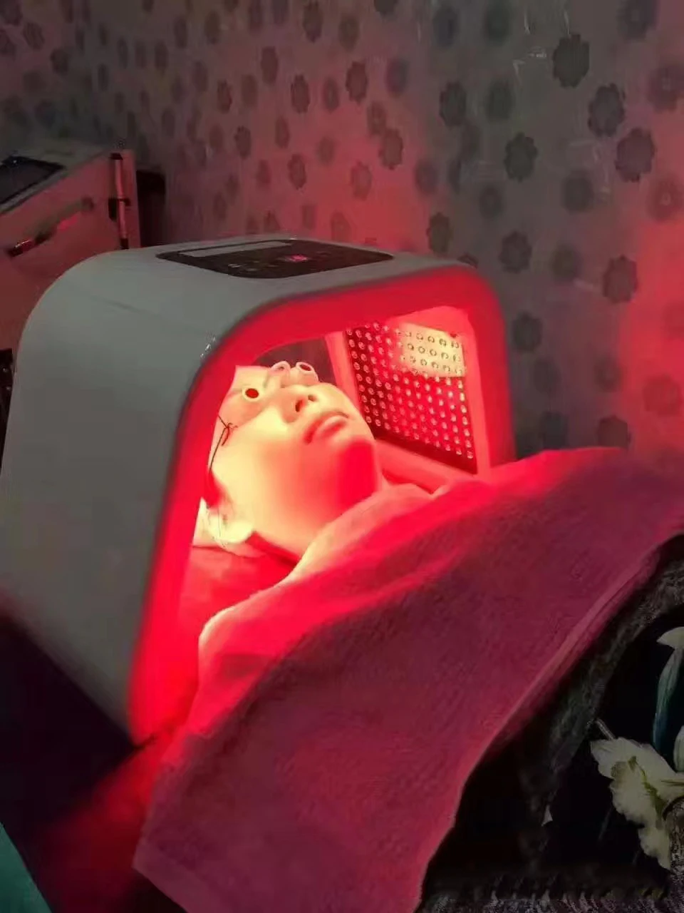 4 Colors Led Light Facial Mask Machine Face Whitening Skin Rejuvenation LED Therapy Acne Freckle Removal 5