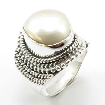 

Fashion Jewelry Fine Pearl HAMMERED Finger Ring Sz 5.75 Unique Designed