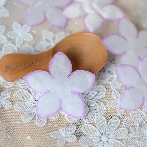 

2016Beige purple fringing five flower stickers 4.8 * 4.8 cm wide african sequin laceHot Sale