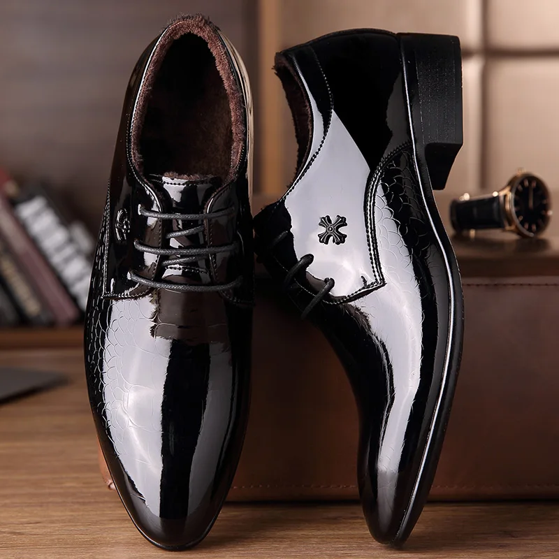 Zapatos Robe Sapato Verni Hombre Peluche 2 1 Chaussures Mariage Hommes De Pour En Courte Masculino Oxford Cuir Formelle wqESBpF
