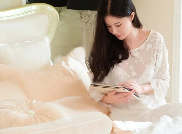 Женская белая длинная ночная рубашка, атласная пижама с цветочным принтом, комплект из двух предметов, ночная рубашка "принцесса"