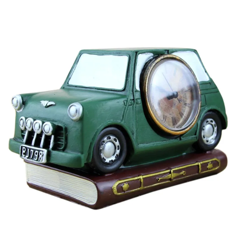 Vintage Resin Classic Car Model Clock Figurine Ornaments Desktop Crafts Old Furniture Creative Radio Miniatures Home Decor Gifts