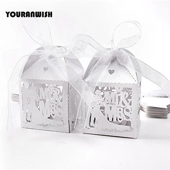 

50pcs Laser Cut Pearl Paper Bride and Groom Candy Box Paper Wedding Favors Ribbon Candy Boxes Party Wrapper Party Gift Box