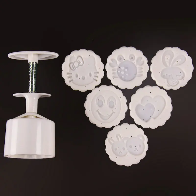 AMW 75g Cartoon Animal Heart Moon Cake Mold Hand Press Plastic Fondant Plunger Cutter Bakery Tools