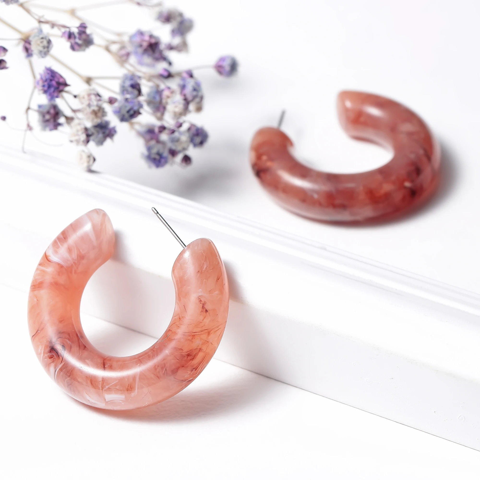 

Vintage Earrings Tortoiseshell Acrylic Bracelet for Women Circle C Design Leopard Geometric Round Open Earrings Charm Elegant Je