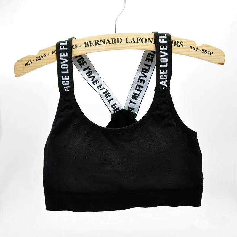 3927474405_2144492895_