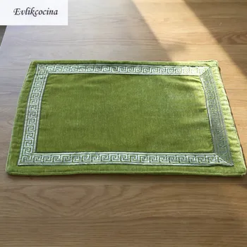 

Free Shipping Green Flannel Lace Placemat Kitchen Accessories Cotton Cloth Mat Pads Dining Table Placemats Mantel Individual