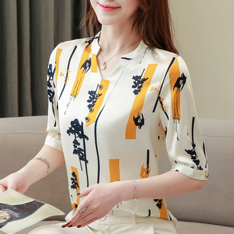 

Summer Silk Women Blouses Korean Fashion Casual Shirt Floral Print V Neck Short Sleeve Lady's Tops Loose Blusas Plus Size XXXL