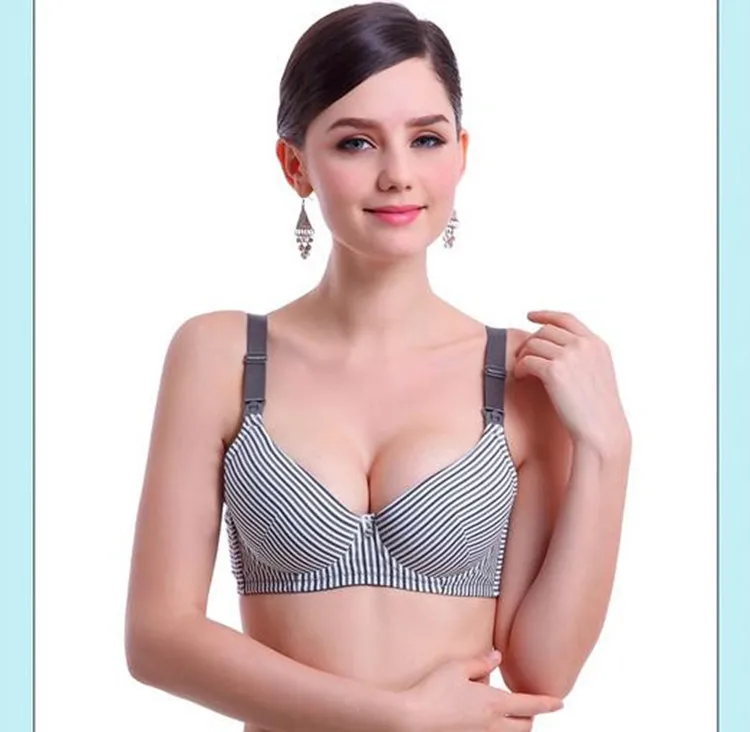 Woman saxi