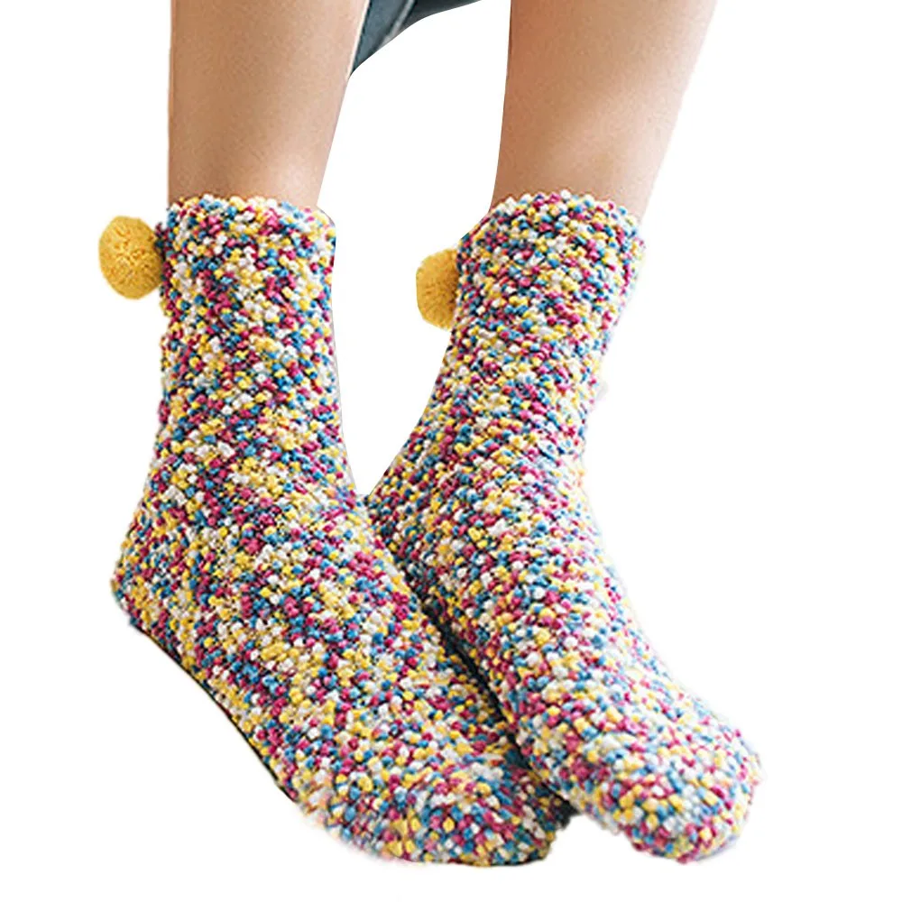 Рождественские Женские мягкие домашние носки, аксессуары, 1 пара, яркие женские пушистые носки, теплые зимние удобные носки для отдыха, рождественский подарок
