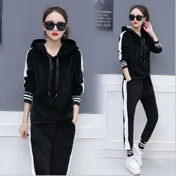 

2017 Autumn Winter Tracksuits Suits Women Fashion Velvet Suit Two Piece Set Velvet Embroidery Top + Wide Leg Pant Plus Size 3XL