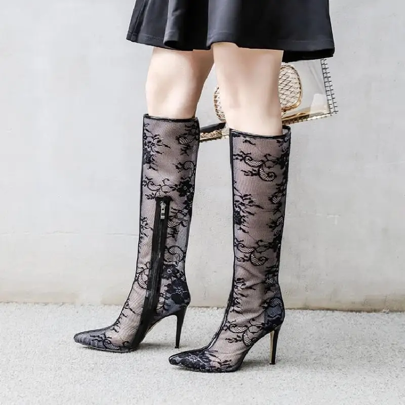 

2018 New Hot Woman Boots Side Zipper Flower Pattern Lace Shoes Woman Long Booties Pointed Toe Thigh High Boots Hallow Out Shoes
