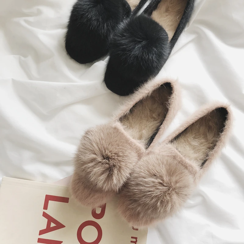 

EOEODOIT Fur Pom Pom Ball Flats Women Autumn Winter Slip On Round Toe Slip Resistance Loafers Snow Shoes Thick Plush Warm