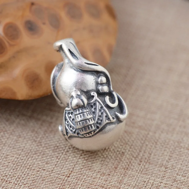 

S990 fine silver pop temperament personality Thai silver matte process gourd men and women's pendant