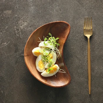 

Creative Moon Shape Wooden Dessert Plates Clover Fruits/Snacks Plates Eco Natural Wood Serving Tray Japan Style Tableware