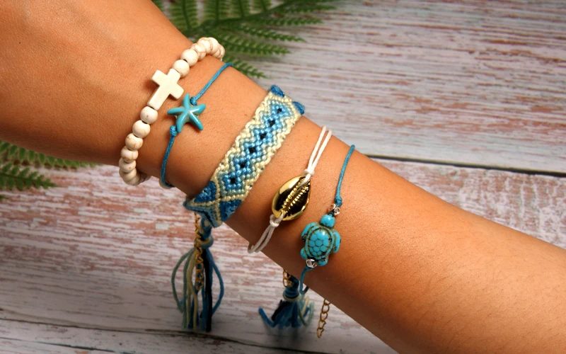 MOON GIRL 5 Pieces Puka Shell Bracelet Set Turtle Starfish Cross Beads Boho Weave Bracelet for Women Friendship Jewelry Dropship