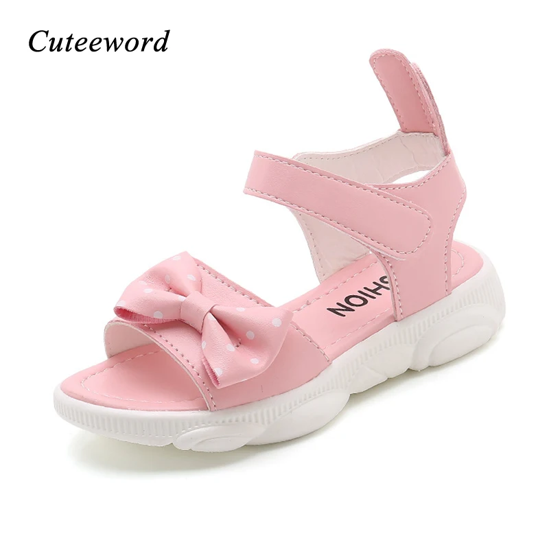 

Girls Sandals Summer 2019 New Soft Bottom Children Shoes Little Girl Princess Beach Shoes Fashion Dot Bow Leather Kids Sandals