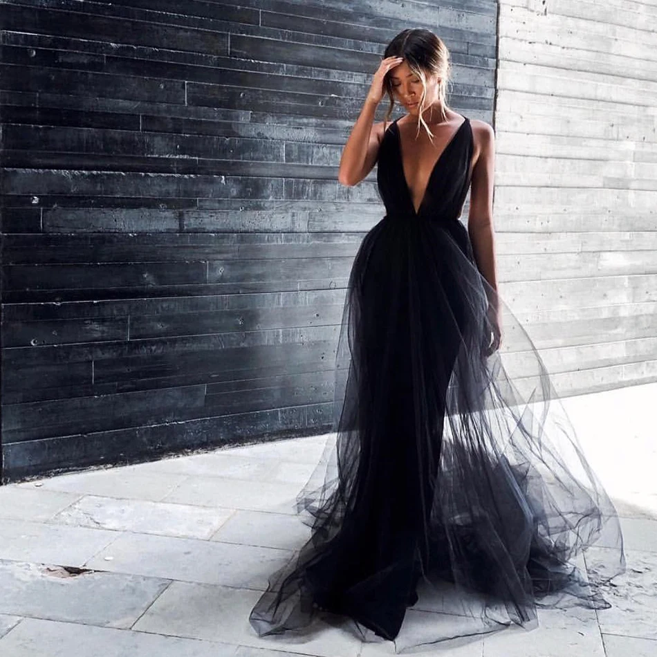 

Newest Celebrity Party Long Dress Women Black Spaghetti Strap Deep V Neck Sexy Nightclub Ball Gown Backless Maxi Dress Women