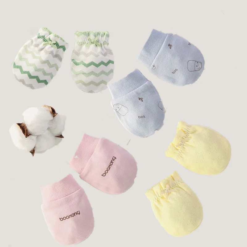 

4 patterns Fashion Baby Anti Scratching Gloves Newborn Protection Face Cotton Scratch Mittens