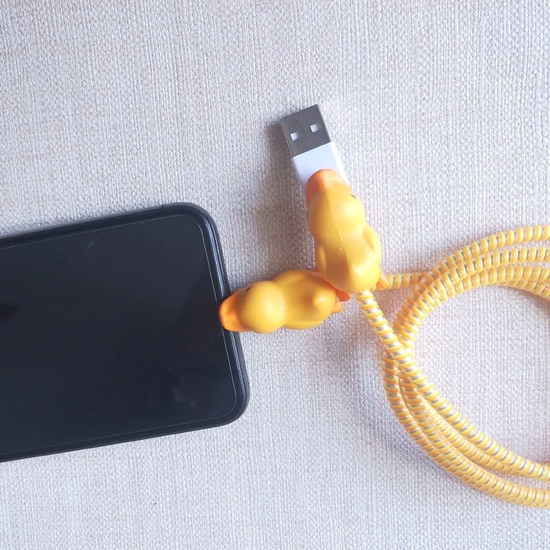 

Fashion One Set Cute Cable Animals Bite Protector cable Winder Phone holder Accessory Animal doll model funny for Iphone