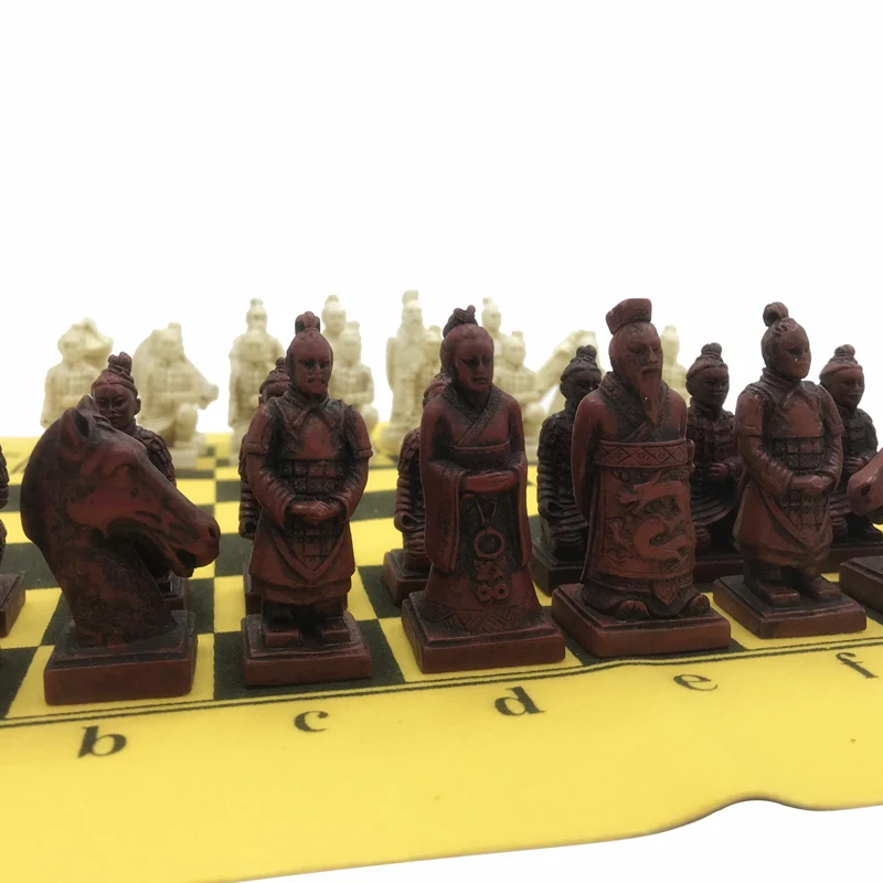Yernea Antique Chess Set Leather Chessboard Exquisite Resin Simulation Chess Pieces Character modeling table games