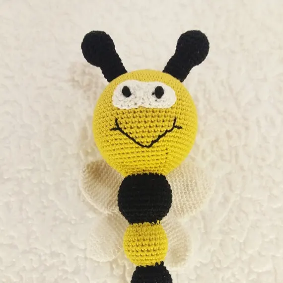 Bee rattle, bumblebee Rattle, Cotton crochet toy, Baby gift, teether, Baby Shower gift, Baby