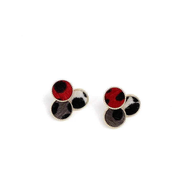

Dongdaemun Korean version of the color stitching earrings simple metal plated gold earrings three color geometric earrings