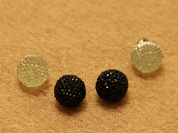 

Free shipping 40pcs/lot delicate pine nut ball shirt button small black button knitting button DIY button 10mm