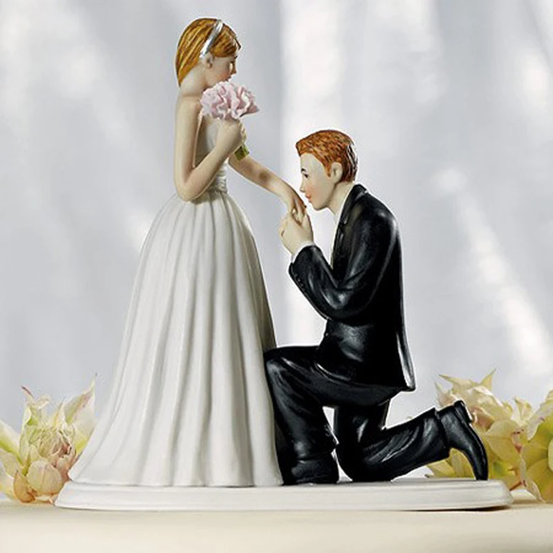 bride and groom dolls