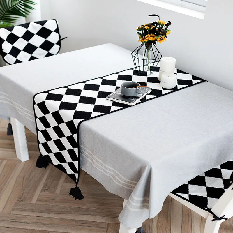 

100% Cotton Black White Plaid/Check Geometry Table Mat Tassels Design Table Runner Washable Table Decoration for Everyday Use