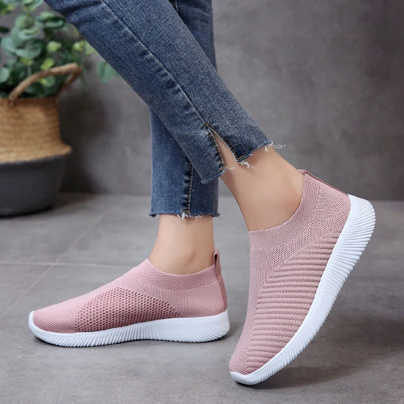 

Women Plus Size Autumn Sneakers Flyknit Female Vulcanized Shoes Casual Slip On Flat Shoe Mesh Soft Walking Footwear Sneakers 43