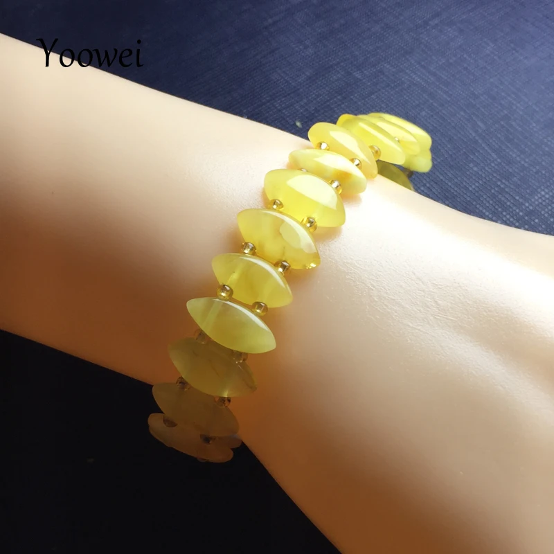 

Yoowei Oval Amber Bracelets/Bangles for Women Original Hoeny Beads Natural Amber Jewelry Vintage Stretch Bracelet Pulsera Femme
